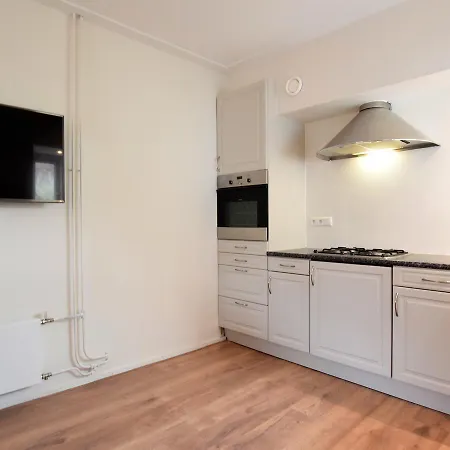 Beachhouse Apartment *